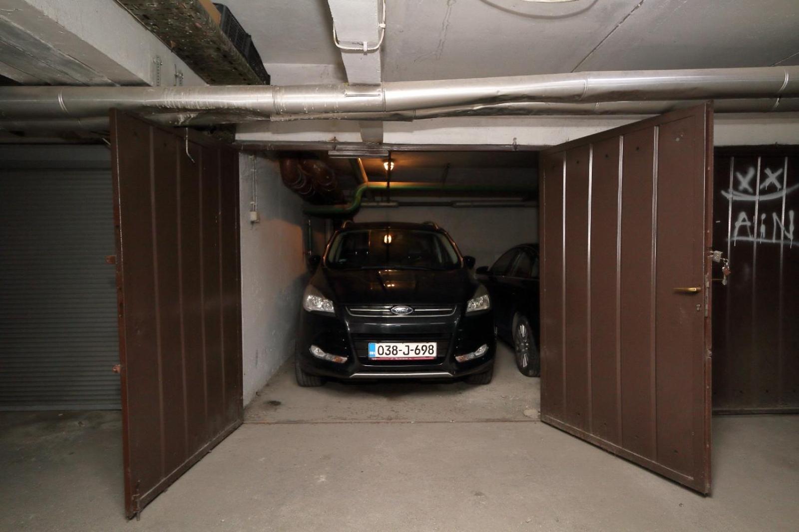 Franca A2-Parking Garage Διαμέρισμα Σαράγεβο Εξωτερικό φωτογραφία
